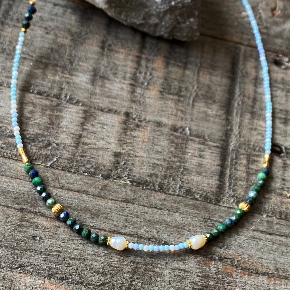 NEW Delicate Green Malachite and Opal Beaded Necklace with Gold Accents - Picture 3 of 9